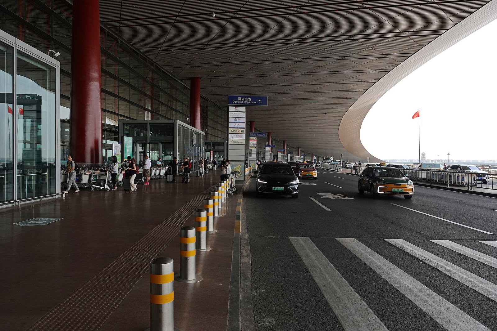 The departures kerbside at Terminal 3 of Beijing Capital International Airport, the international gateway most C-drama travellers arrive through