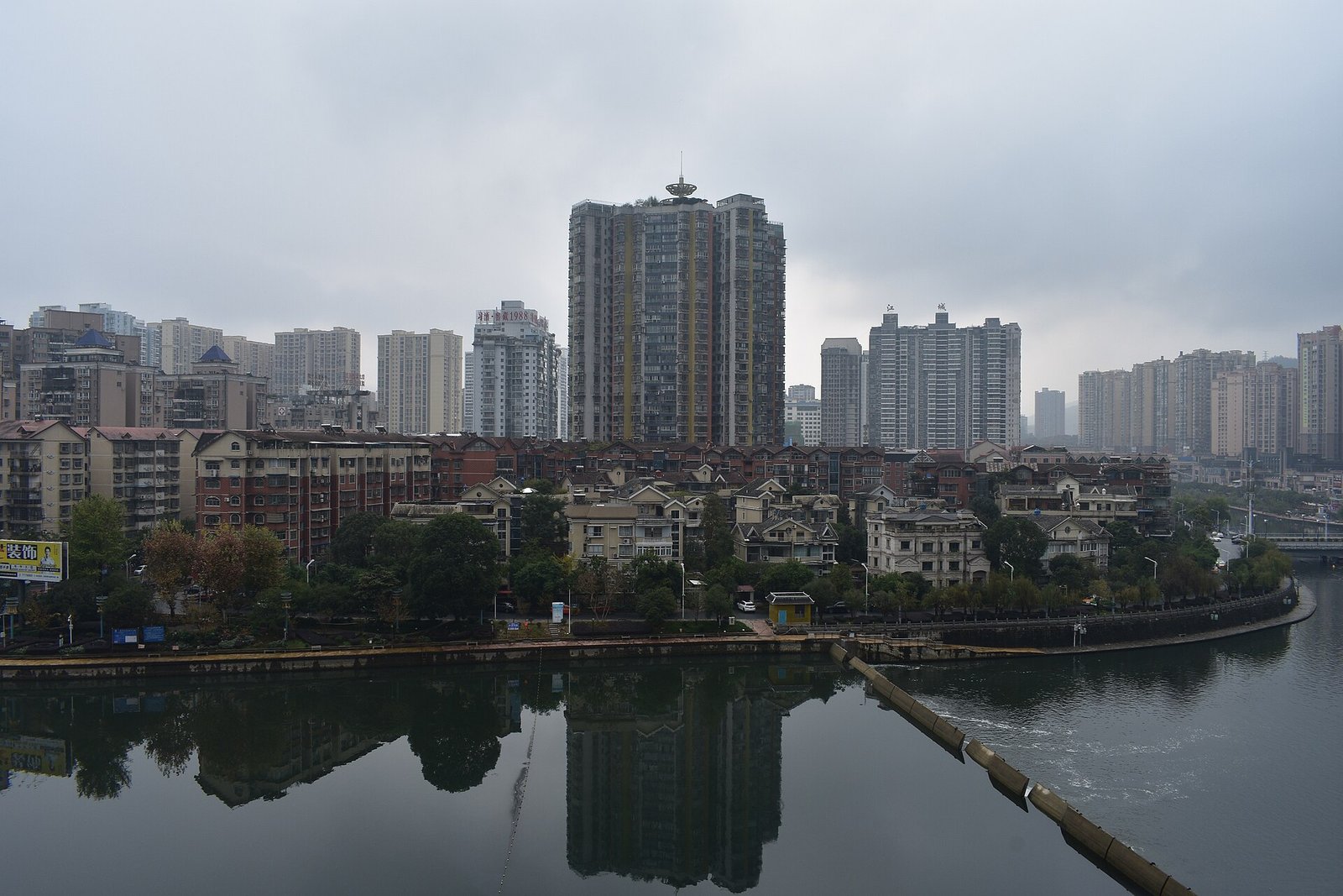 The city of Duyun in Qiannan prefecture, Guizhou, the highland city whose Qin and Han studio city hosted Love Like the Galaxy