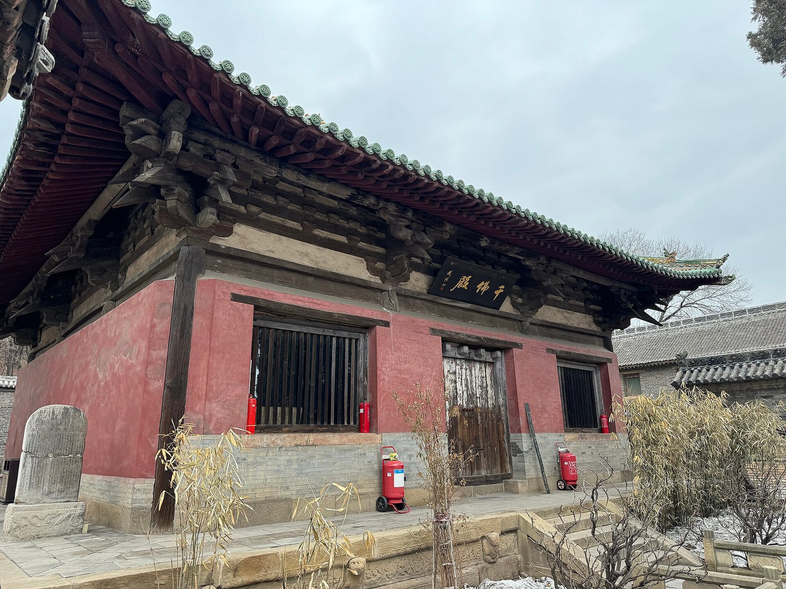 The Thousand Buddha Hall at Chongqing Temple, Zhangzi